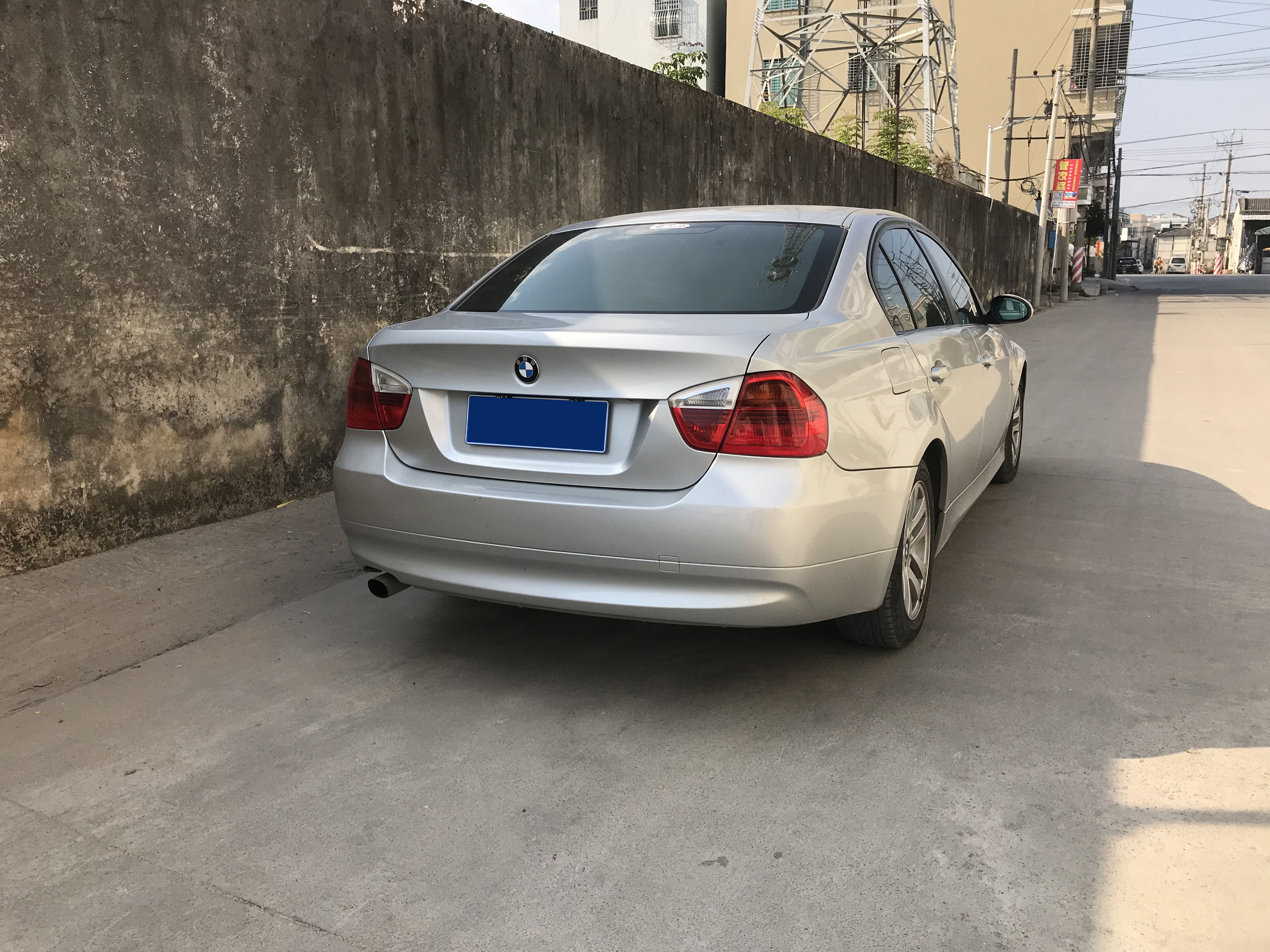 8万块钱的宝马可以买吗,8万买宝马老款3系值得吗