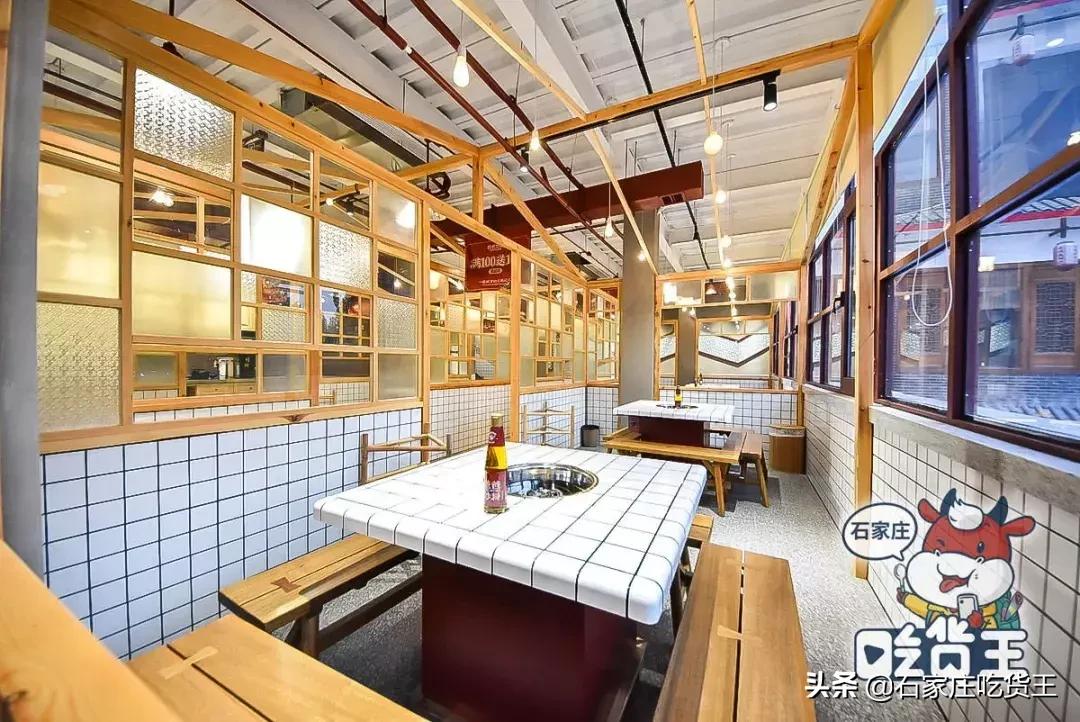 网红“爸爸”终于来了！1分钟就能吃的牛排火锅，连锅底都有肉