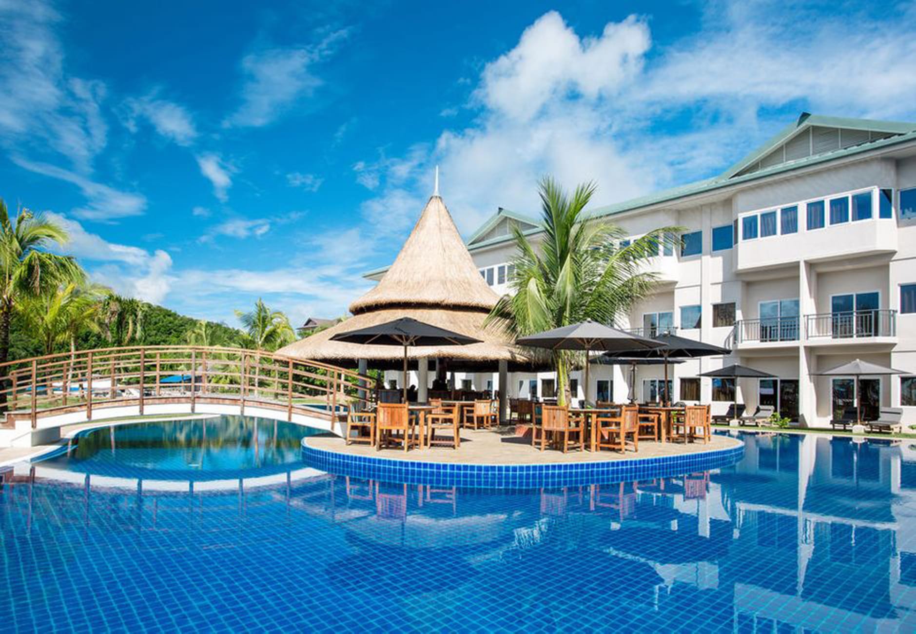 人口仅1.8万的小国帕劳：人均负债却高达547万，约是我国的640倍