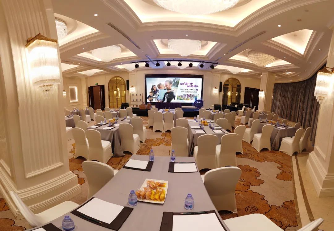 a*奶2**粉携手天猫国际全新升级,抓住时机增强宝宝的免疫力吧