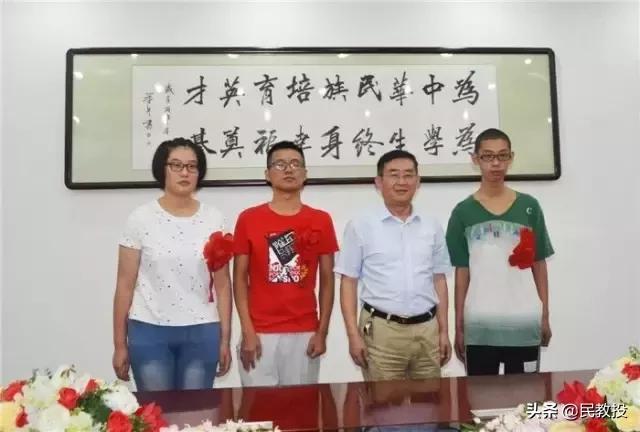 石家庄精英中学校长李金池纪录片,石家庄精英中学校长李金池被采访