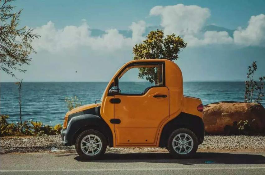 云南大理洱海和苍山风景,五月的云南大理洱海