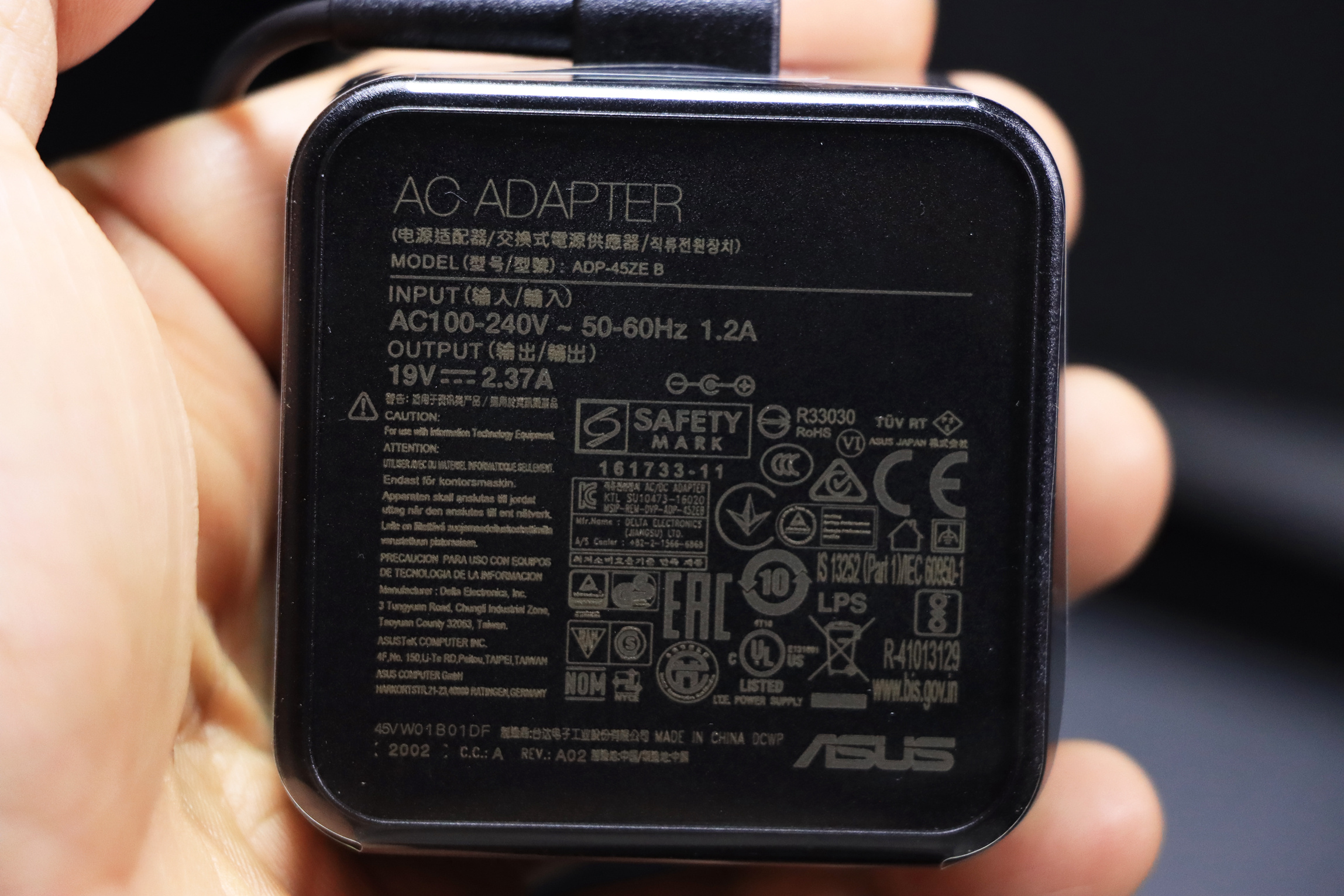 华硕路由器rtax56u标准版和青春版,华硕最新路由器rt-ax86u