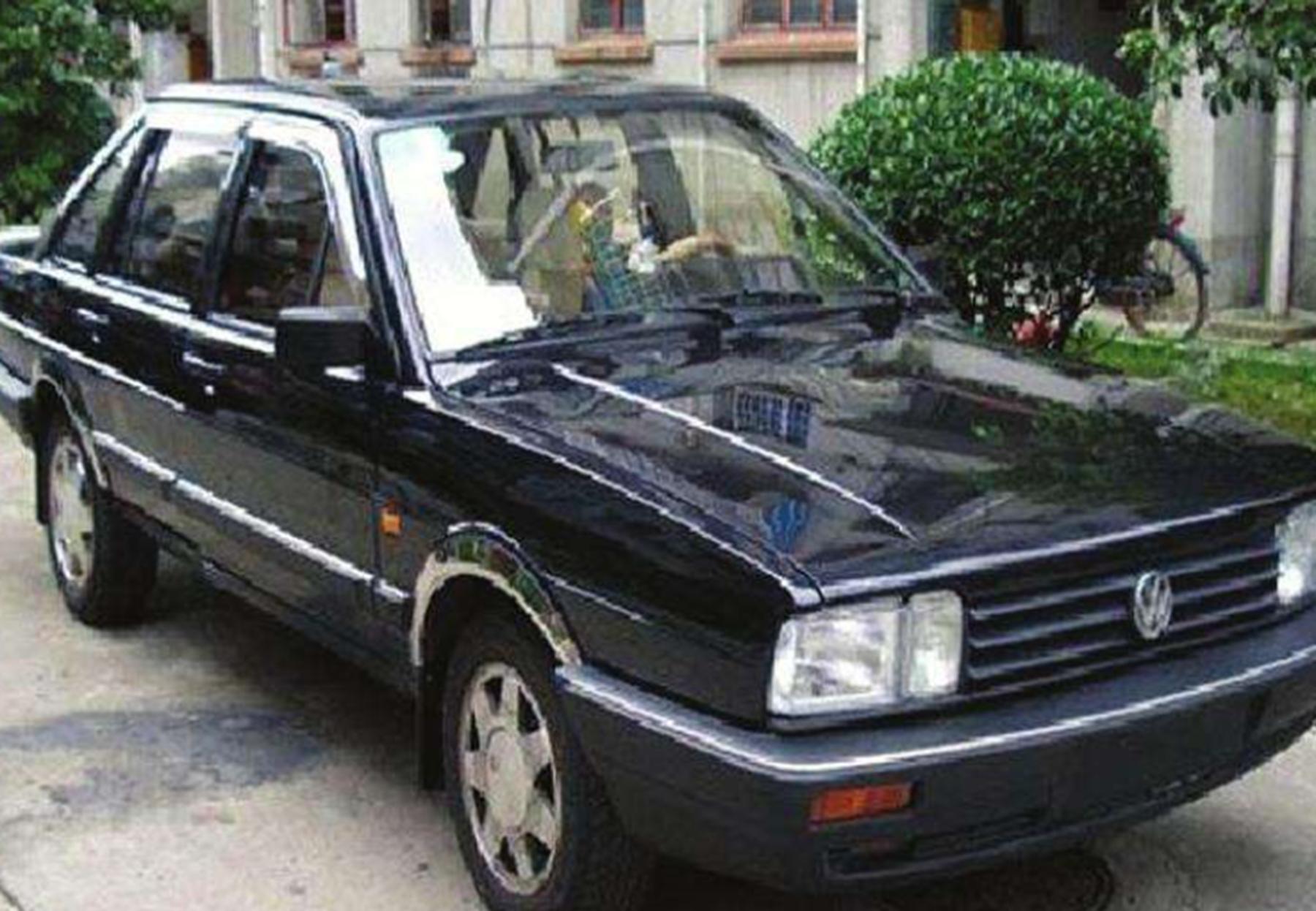 皇冠老款改新款可以过年审吗,7年的车龄丰田皇冠现在值得买吗