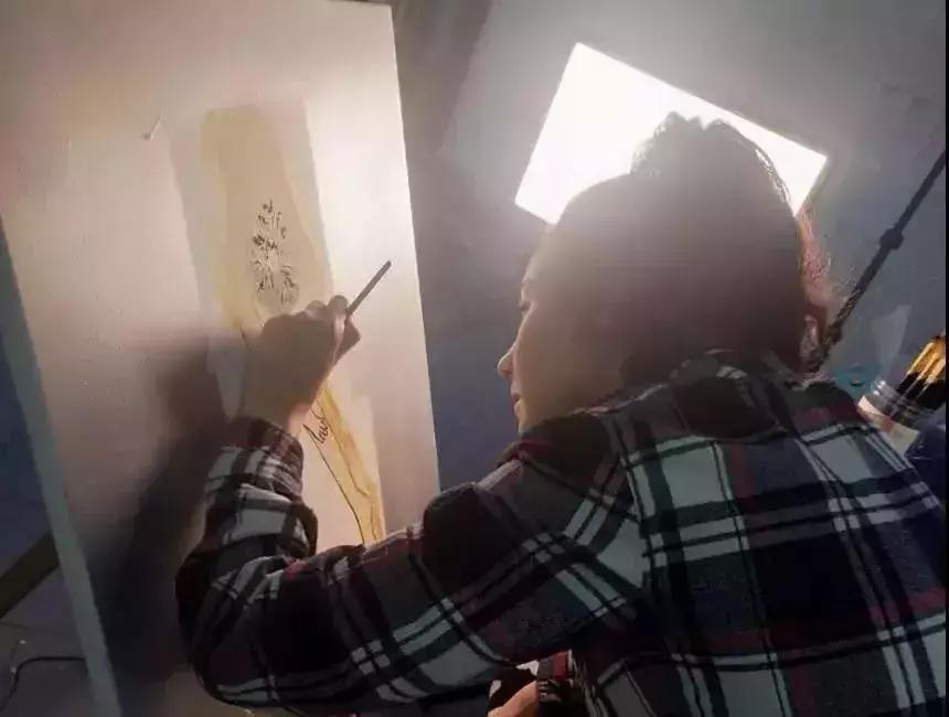 张柏芝多少岁离婚,张柏芝离婚多少岁