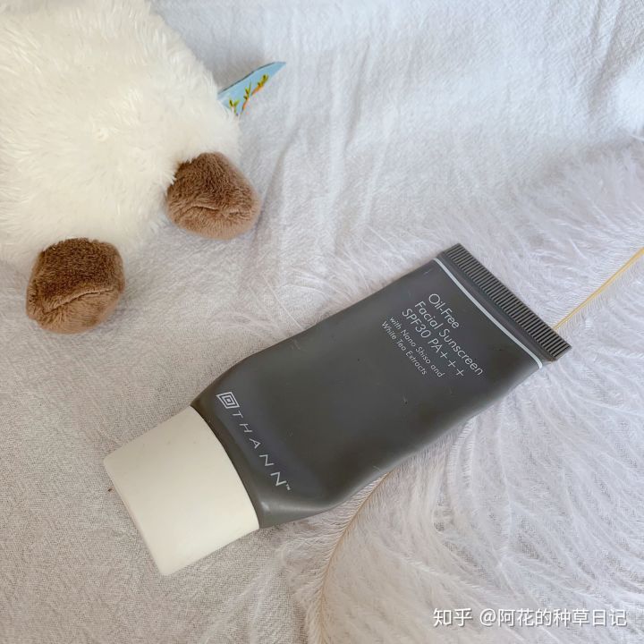 化妆品分享空瓶 (攒了一年又一年的化妆品空瓶)