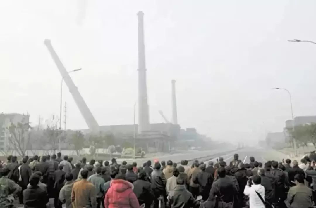 攀成钢变迁记实：曾经无缝难忘怀两鬓斑白忆当年