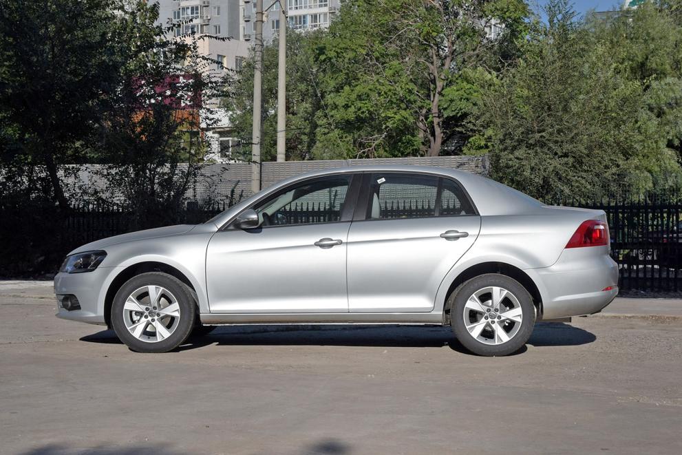 五年的朗逸二手车值得买吗,宝来和速腾二手车哪个好