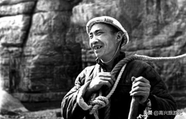 人工天河红旗渠开凿现场,红旗渠奇迹中的人工天河