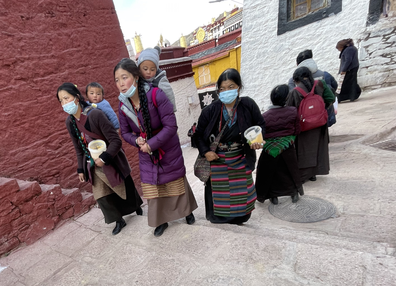 拉萨步行朝拜攻略详细,拉萨旅游必游寺院