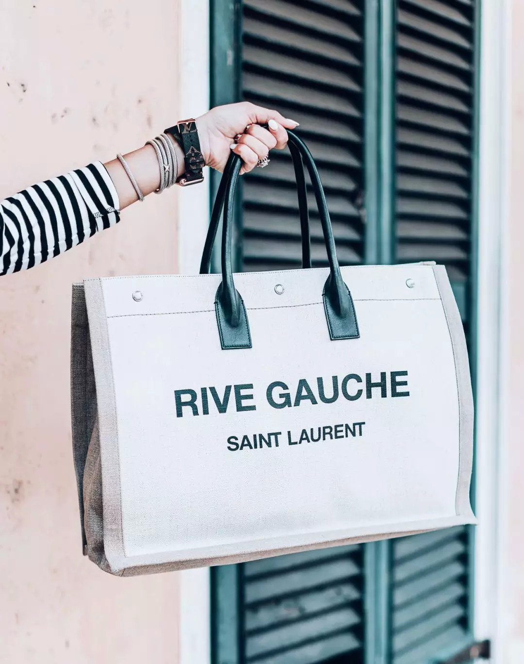 今年最流行最实用最能装的包包……竟然是购物袋？