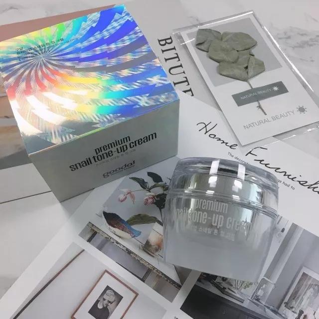 为什么男生都喜欢自己女朋友素颜,为什么男生都喜欢要女朋友的素颜