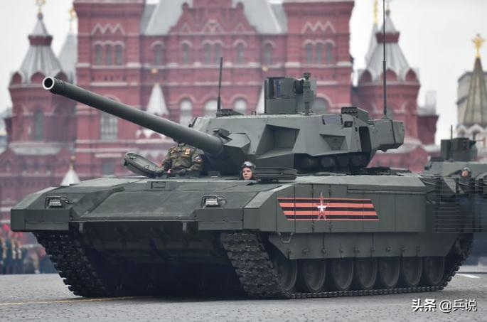 俄军真的穷了?当年计划5年装备2300辆T14,结果一年才采购12辆