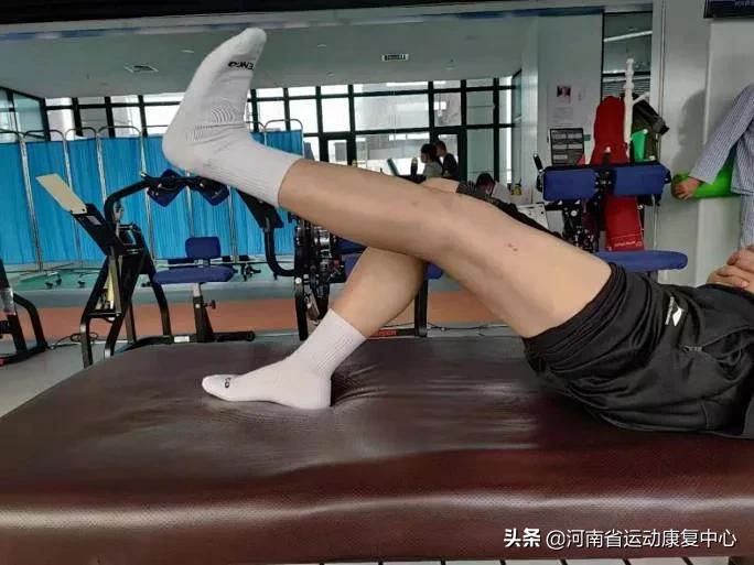 前交叉韧带断裂术后2-3周康复,膝盖交叉韧带断裂康复训练第三周