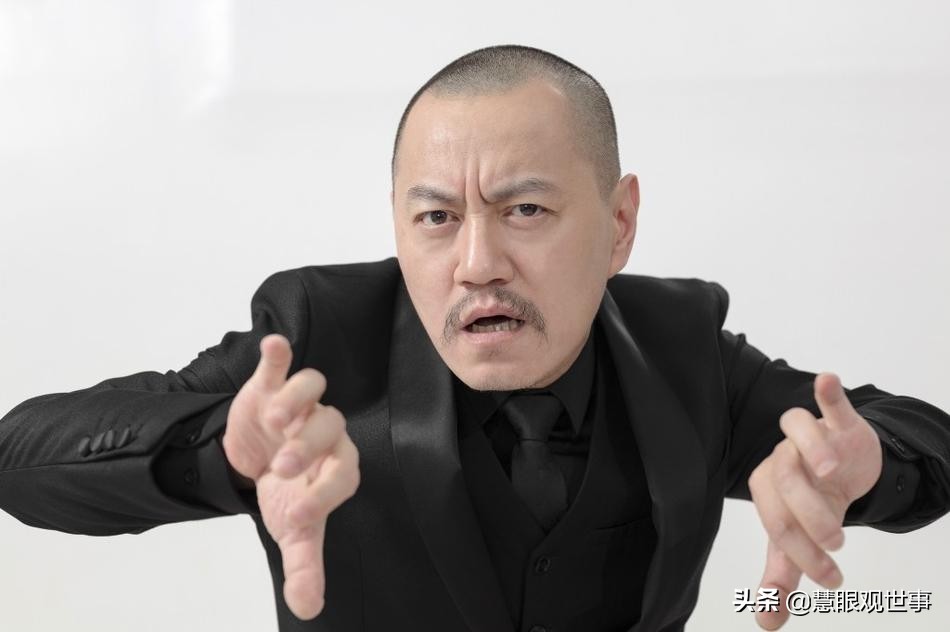 《侯海洋基层风云》中的赵海为什么很色？