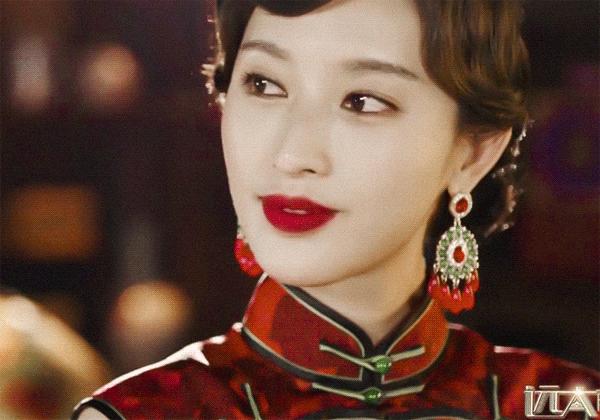 刷牙时一个小窍门彻底告别黄臭牙,刷牙的时候放点小苏打牙会变白吗