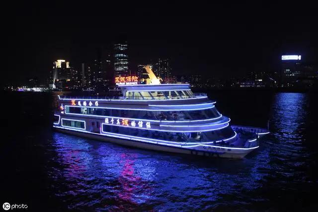 上海被称为魔都始于什么,魔都上海帝都北京还有什么