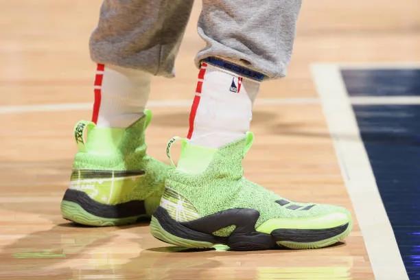 nba球员上脚安踏合集,nba球员上脚的球鞋欧文