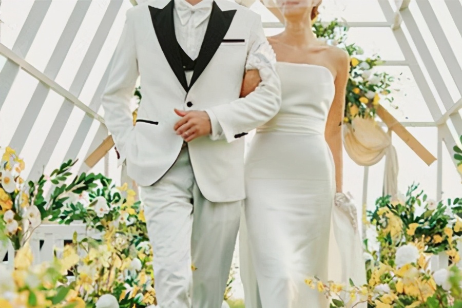 接亲地点一定要选新娘家吗,结婚接亲都需要哪些人去