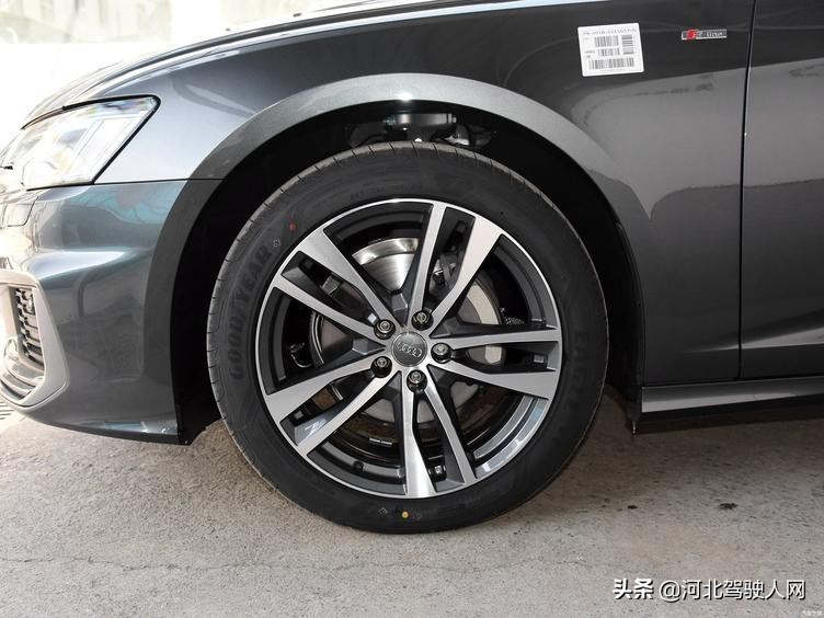 奥迪a6l全配置与普通配置区别,奥迪a6l全系车型的价格