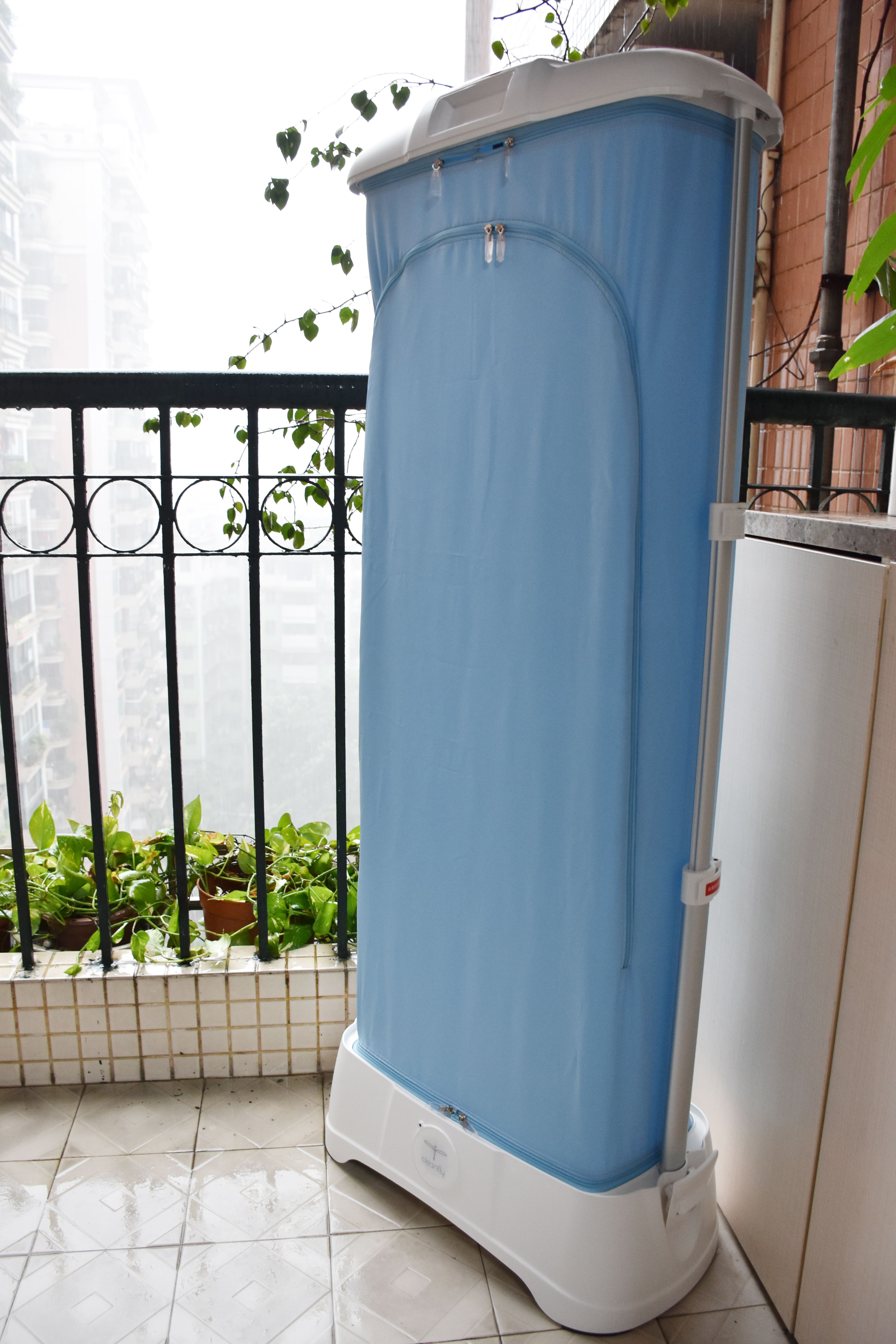 干衣机推荐天气变凉衣服很难干,下雨天的救星多功能干衣机