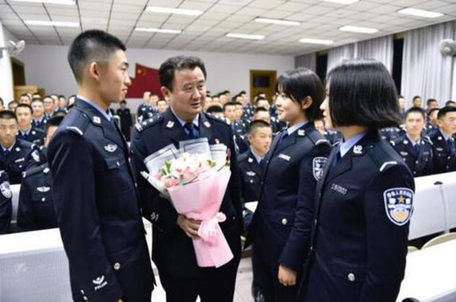 大学毕业想考公安系统怎样考,大学毕业想进入警局