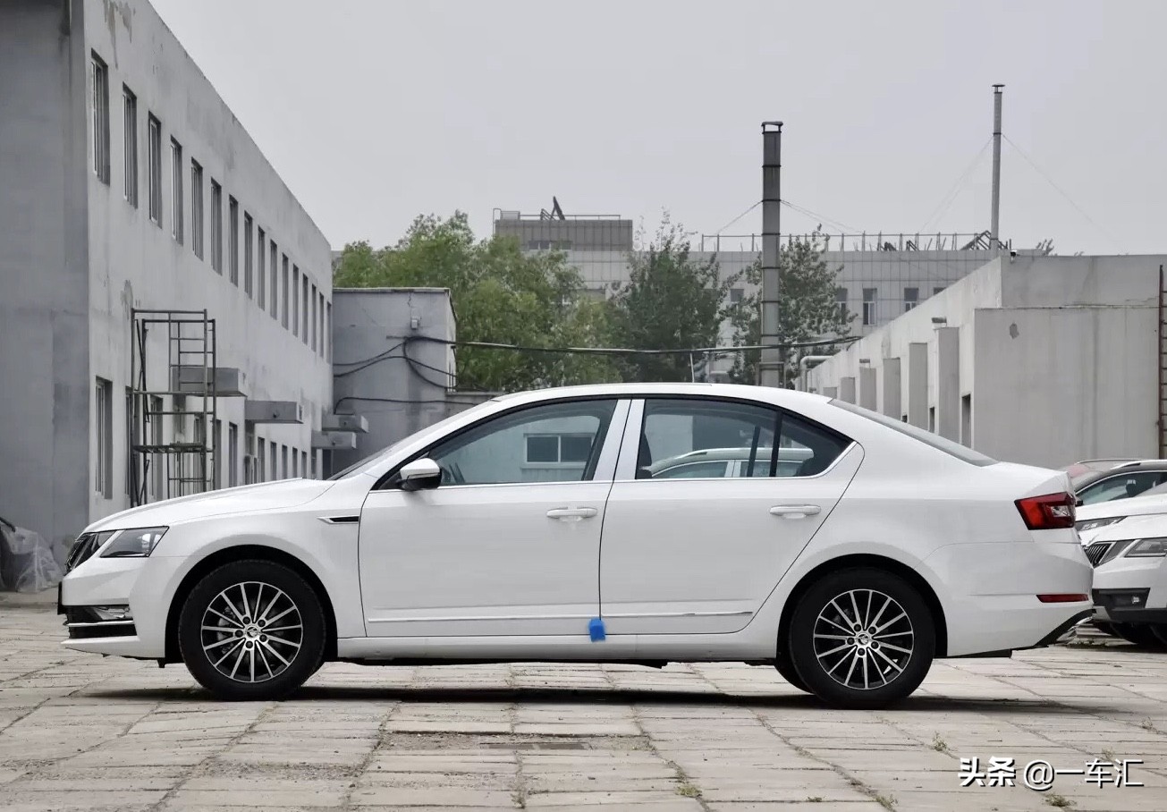 同为大众mqb平台选迈腾还是帕萨特,同为mqb平台迈腾和帕萨特该怎么选