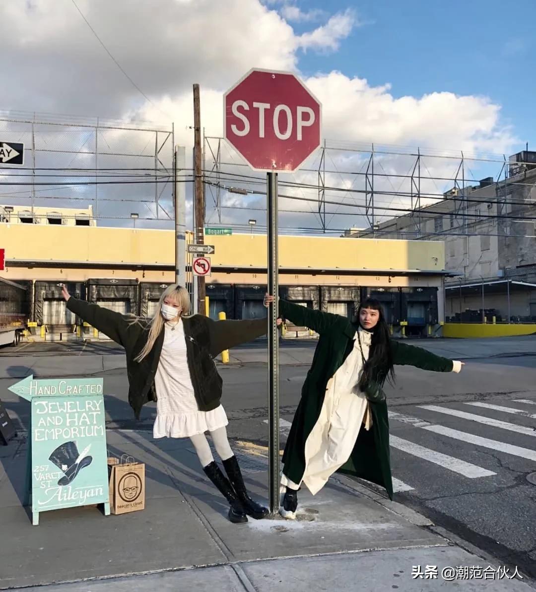 楂樹釜瀛愭儏渚f挒鑹茬郴绌挎惌,鎾炶~鍑犵巼鏋佷綆鎯呬荆绌挎惌蹇冩満璧锋潵