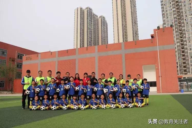 郑州市建设路小学足球,郑州市实验小学足球文化艺术节