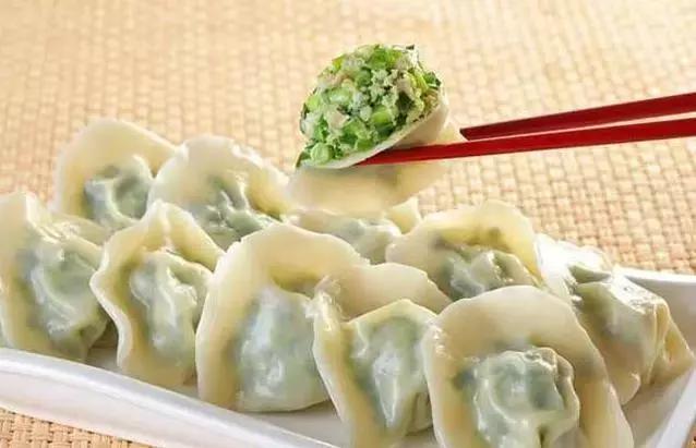 韭菜馅如何让韭菜不出水还翠绿,好吃不过饺子的调料配方