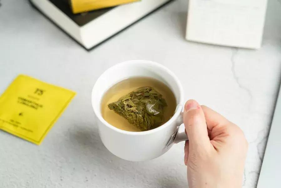 不喝没味道的白开水,不喝饮料是我最后的倔强