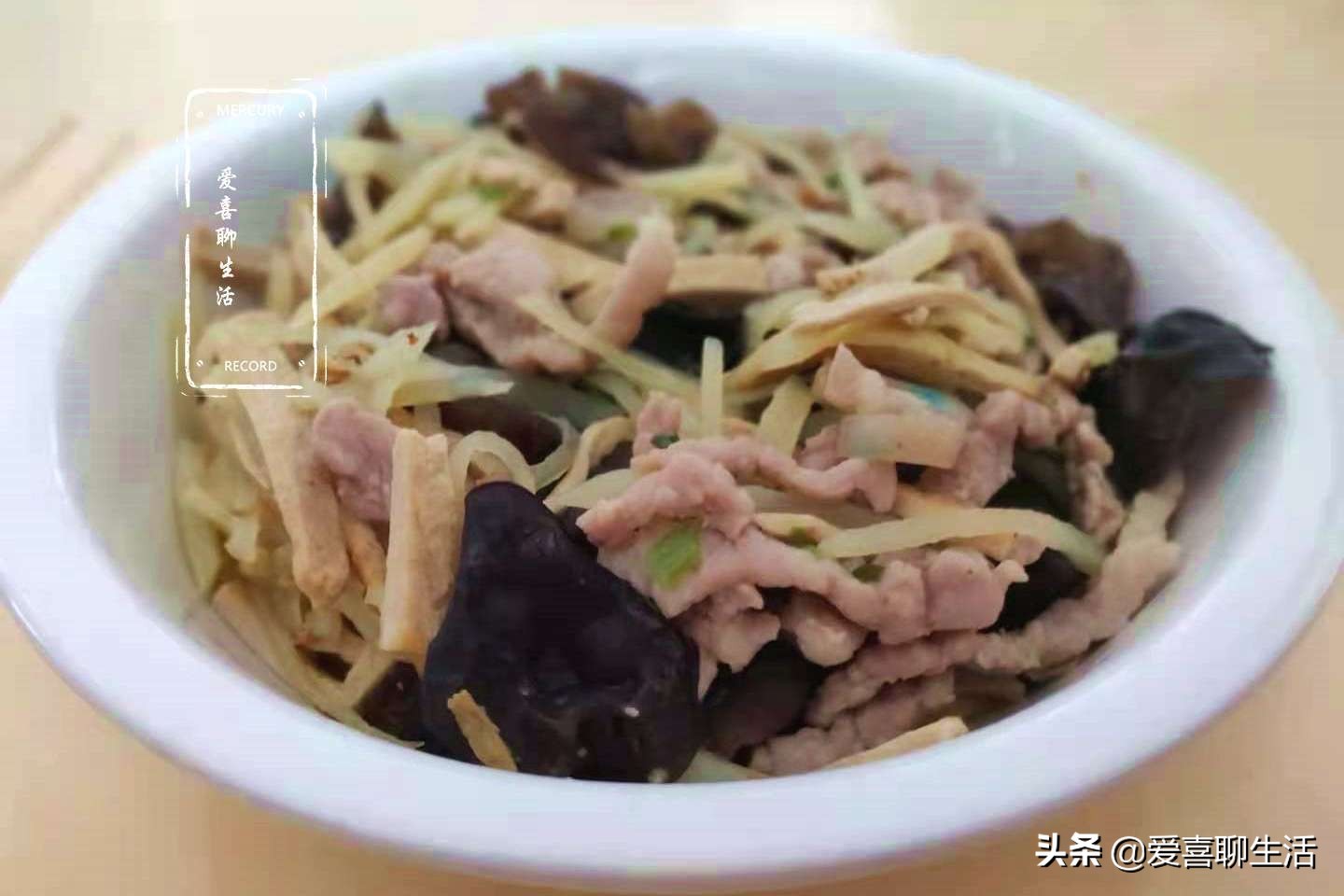 补充蛋白质就吃它，价格便宜营养高，一年四季都有卖，炒着吃真鲜