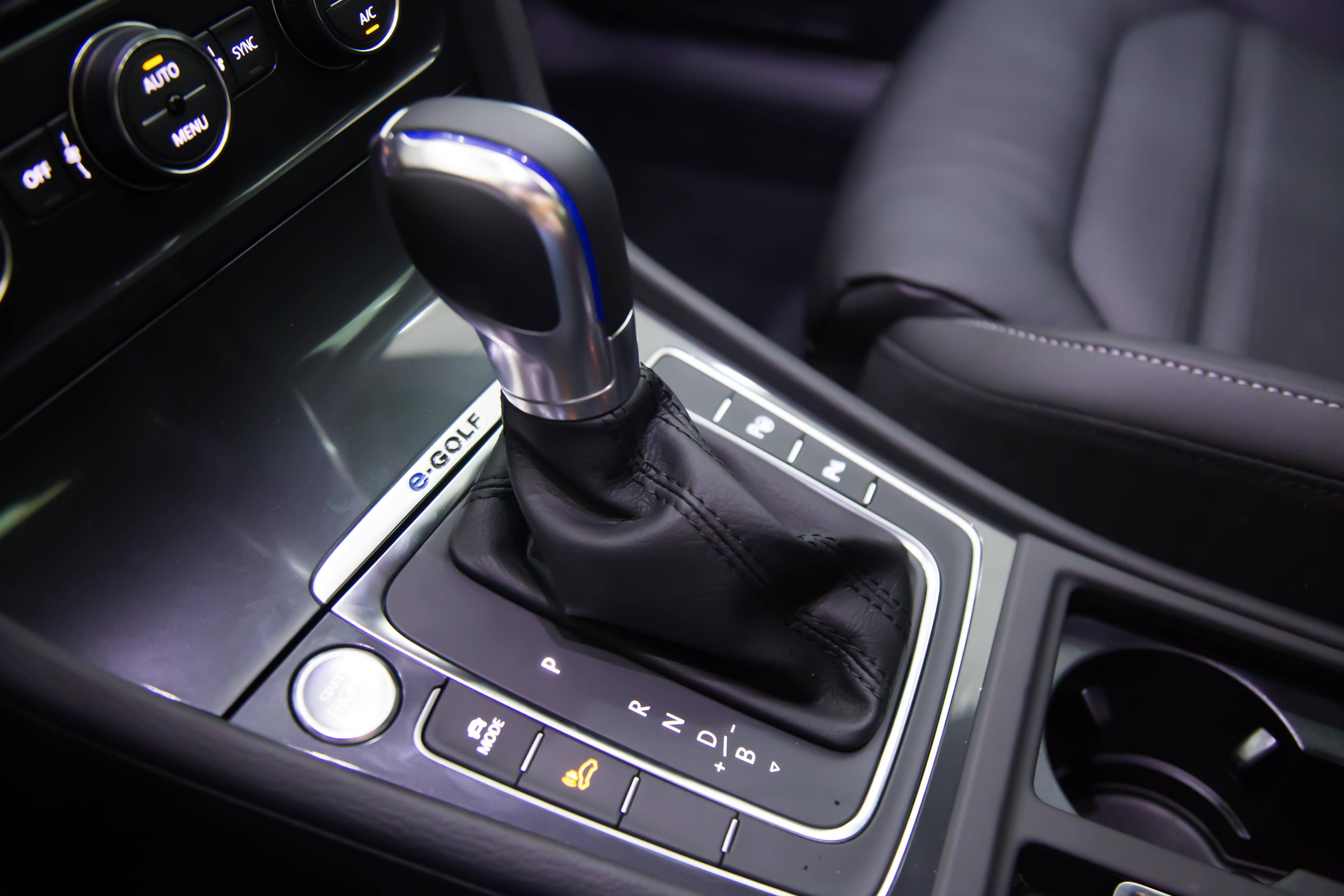 电动大众高尔夫2024款落地价,新能源高尔夫纯电动版落地价