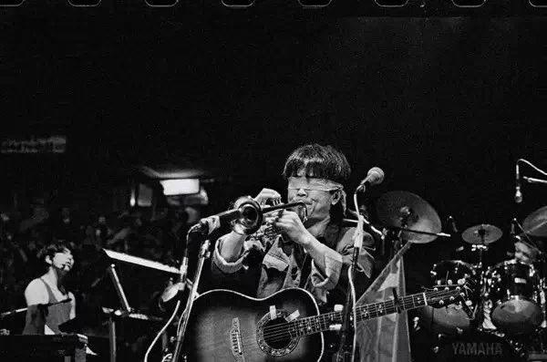 波西米亚狂想曲1985现场完整,波西米亚狂想曲万人合唱1985