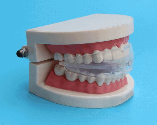 睡觉时总磨牙是怎么回事,难道肚子里真的有蛔虫?看完你就清楚了