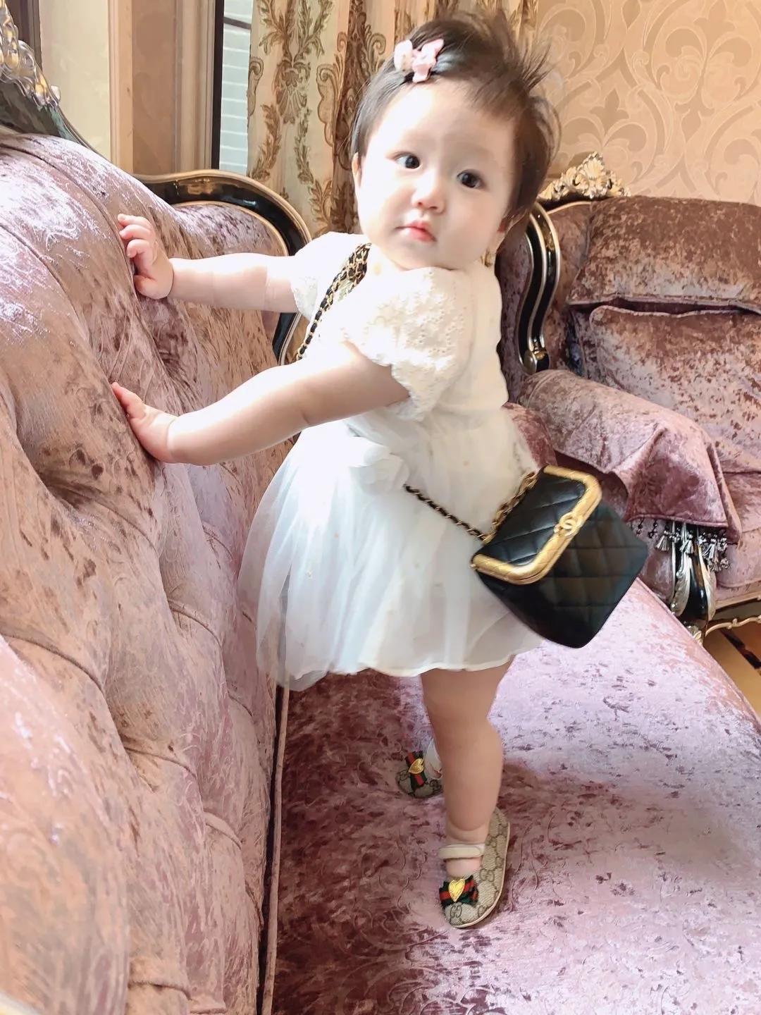 1岁就拥有百万衣橱！？这是人过的日子吗