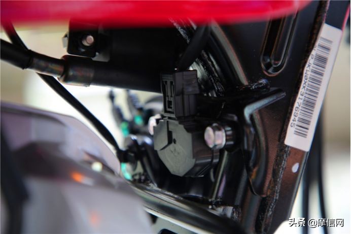 新大洲本田cbf125t跟威武110s对比,cbf150d新大洲本田价格