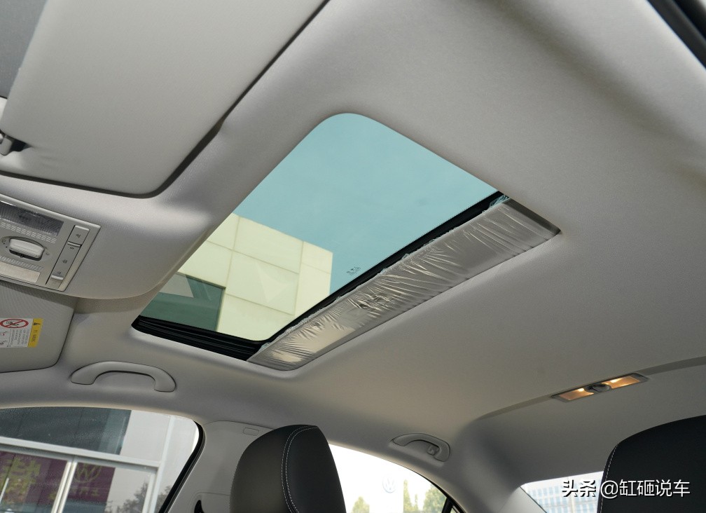 省油耐用的家用车大众桑塔纳,省油桑塔纳2012款