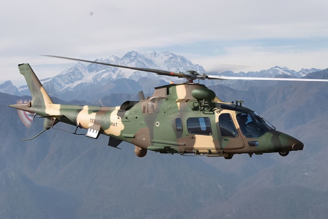 ah-6小鸟轻型直升机,武装型直11轻型直升机