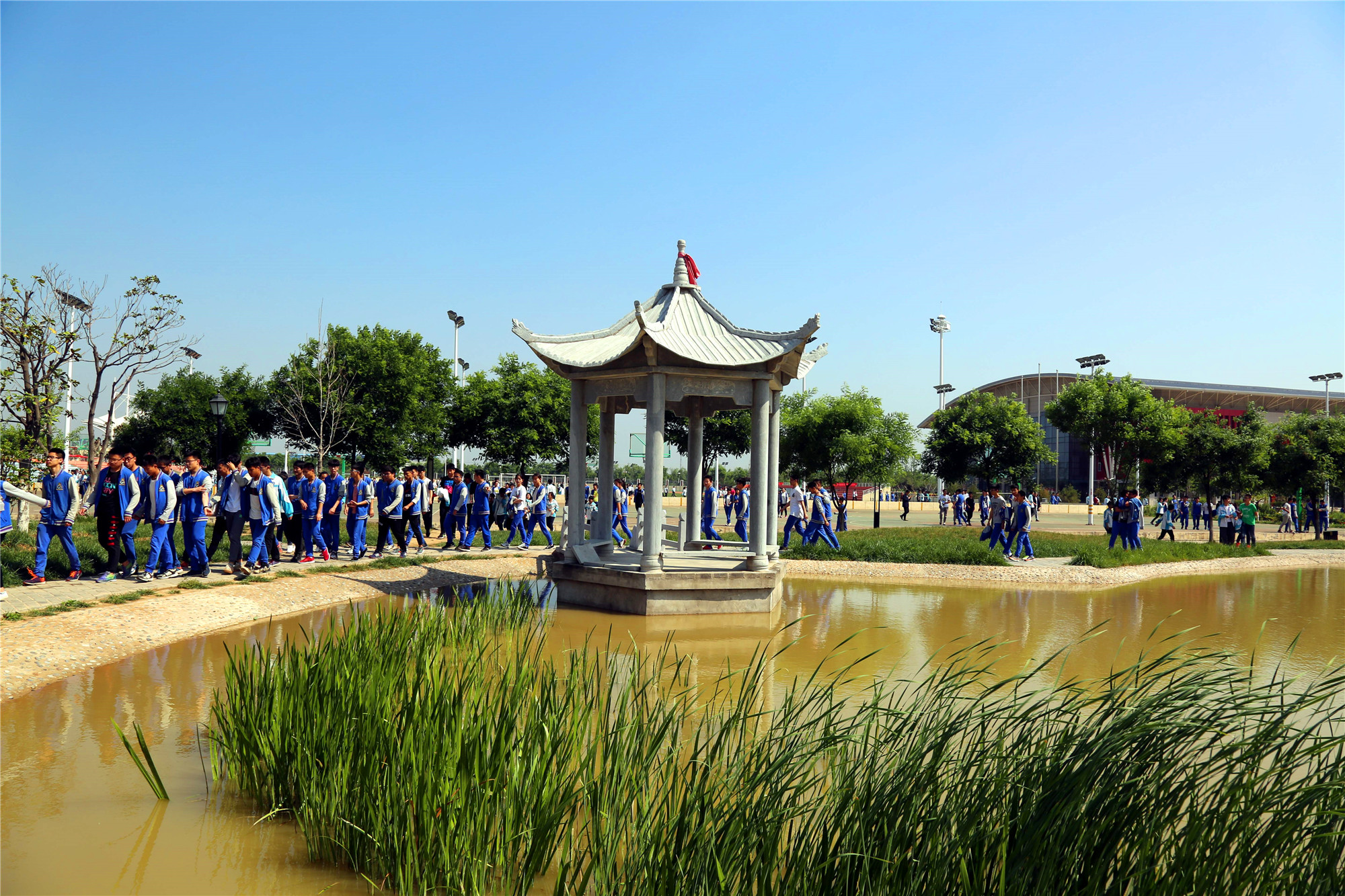 西飞一中的砥砺与荣光