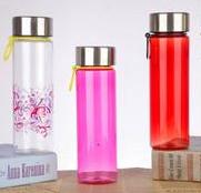 塑料水瓶重复使用有什么危害,塑料饮水瓶可以长期饮用热水吗