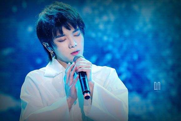 斗牛寒鸦少年华晨宇,亚洲新歌榜华晨宇