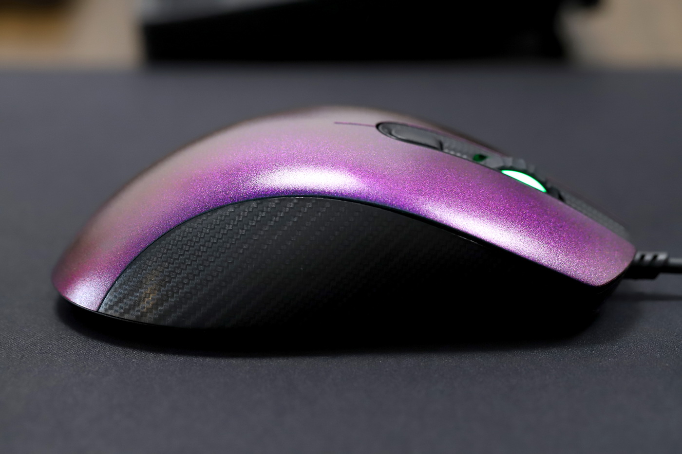 生物转色+轻量化,QPAD推出DX-30E碳贝版电竞鼠标