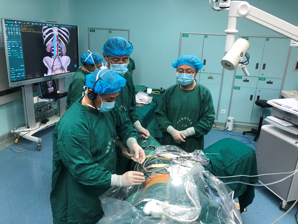 肾结石2.6厘米微创手术,肾结石微创3d手术