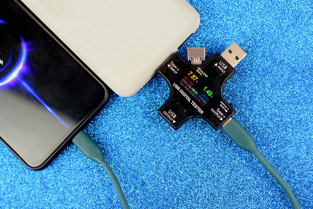 有线无线都能用的充电宝,有线加无线充电宝