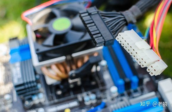 电源是如何提供电力给主板的，又是如何切断的？