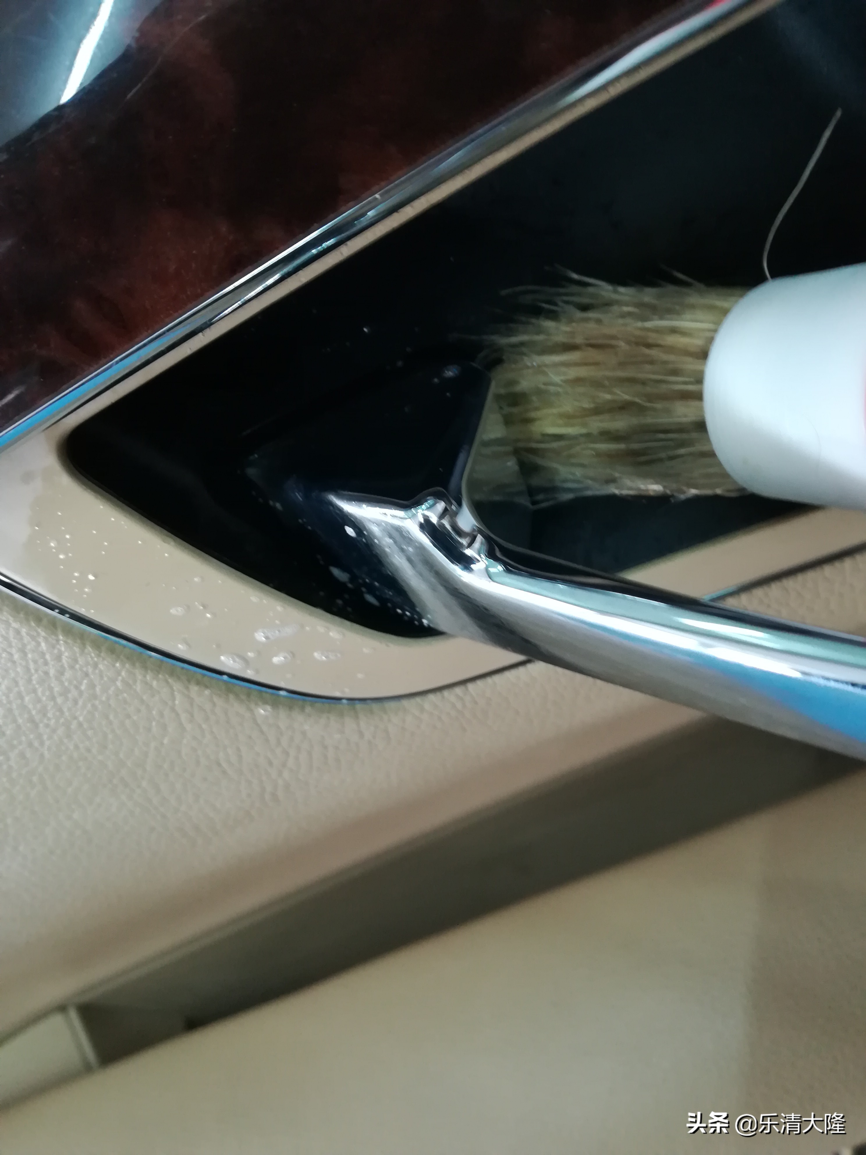 奔驰s350门边镀铬条,奔驰s350座椅清洗翻新