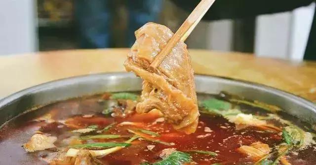 重庆市必打卡美食推荐,重庆最值得打卡的特色美食