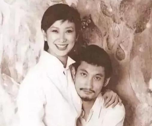 徐克施南生原配视频,徐克和前妻施南生的合照