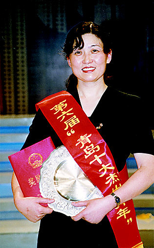 东方铁塔韩方如，酷特智能张蕴蓝，山东这2位女儿，接班掌管企业